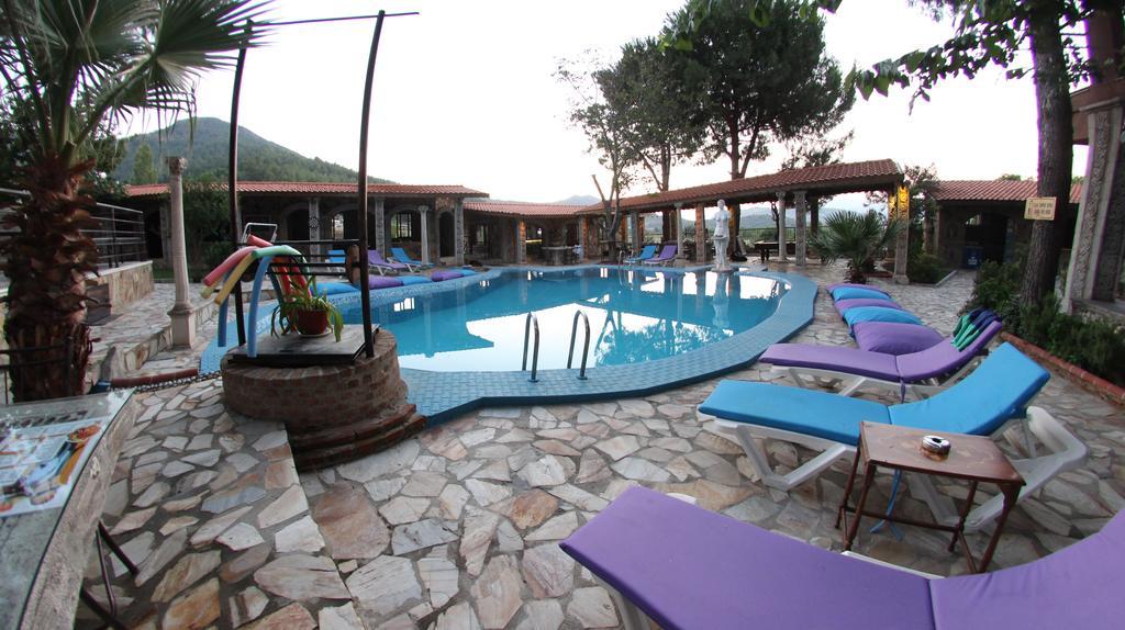 Atillas Getaway Selçuk Buitenkant foto